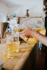 Les Simples de Charlotte atelier laboratoire d'herboristerie